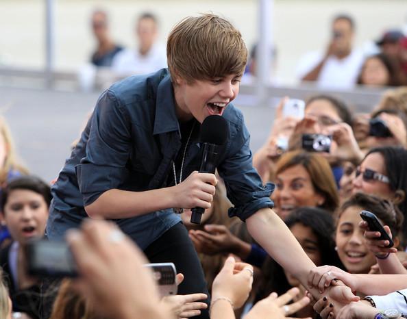 Justin-Bieber-1276265,855660,6 - Justin Bieber