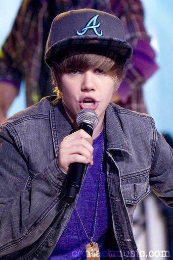 Justin-Bieber-1276265,860824,20 - Justin Bieber