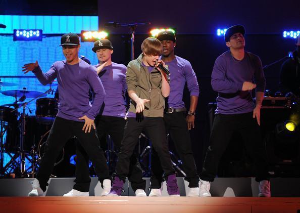 Justin-Bieber-1276265,942806,29 - Justin Bieber