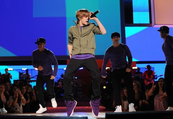 Justin-Bieber-1276265,945668,29 - Justin Bieber