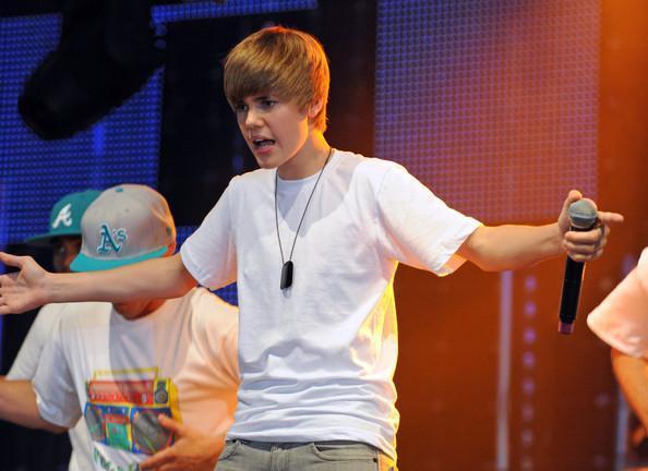 Justin-Bieber-1276265,953158,29 - Justin Bieber