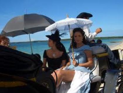 images (18) - Marlene Favela