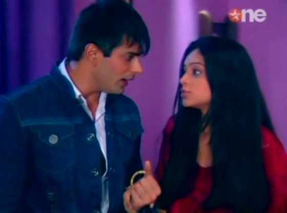230729_166996796693519_100001495991041_409053_3471331_n - xxArmaan si Ridhima-Karan Singh Grover si Sukirti Kandpalxx