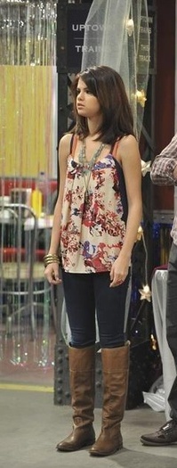 w of wep - selena gomez