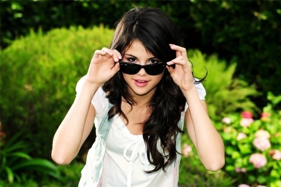Selena Gomez - poza 15