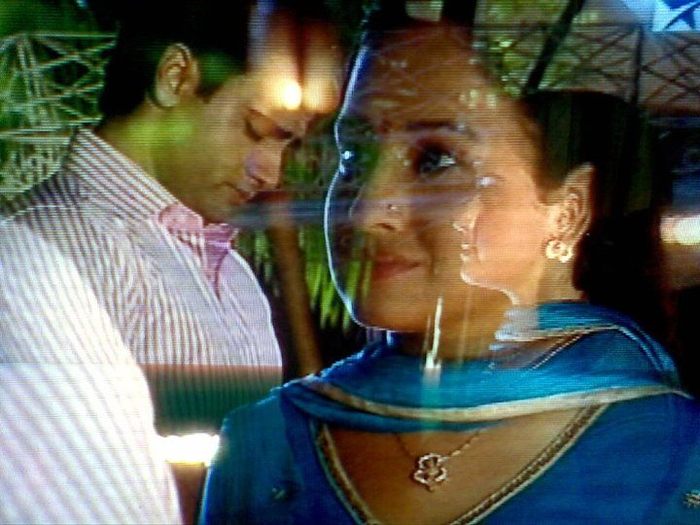 30401_124893810873906_121899731173314_231550_6772053_n - xxAther Habib si Pooja Joshixx
