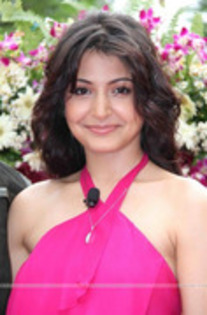 40821201_RUAJLBABT - Anushka Sharma