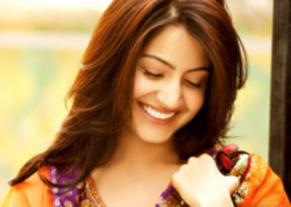 40821191_FOAKFYTYA - Anushka Sharma