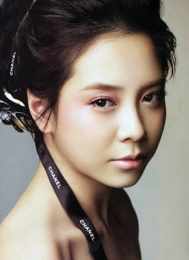 Cenusereasa/Jasmin-Song Ji Hyo - O cenusereasa coreeana-Personaje