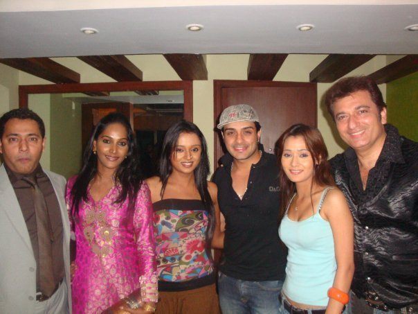 40672238_GDLHSQENF - xxSara Khan-Sadhnaxx