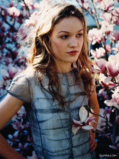 12 - Julia Stiles