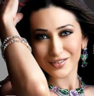 images (11) - Karisma Kapoor