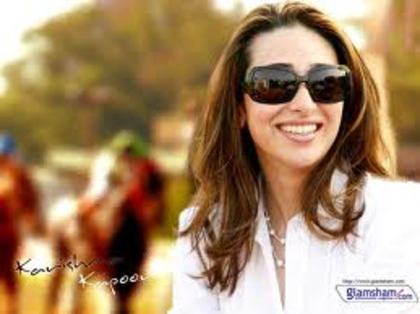 images (19) - Karisma Kapoor