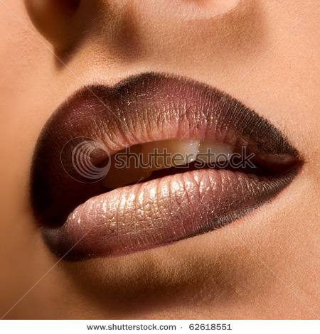 stock-photo-lips-of-young-beautiful-girl-with-make-up-62618551 - Buze1