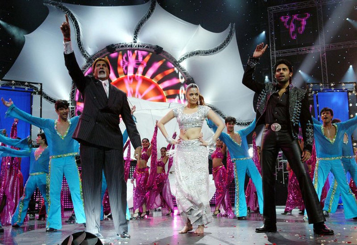 1-aiswhwaryaabhishekamitabh27may2008cdddd