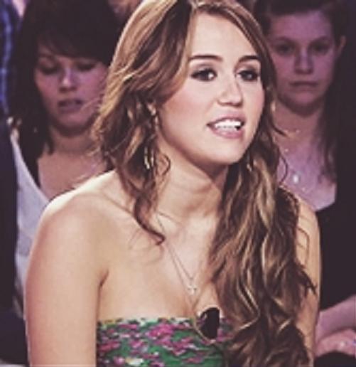Miley Cyrus (11) - x - Miley Cyrus oo1