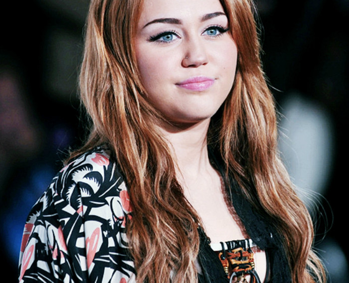 Miley Cyrus (18) - x - Miley Cyrus oo1