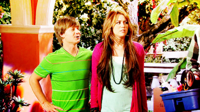 Miley Cyrus (30) - x - Miley Cyrus oo1