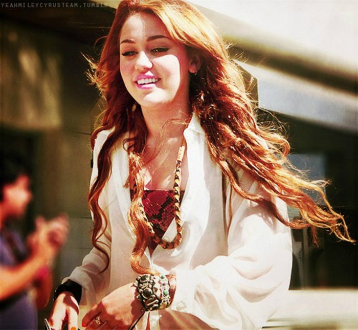 Miley Cyrus (47) - x - Miley Cyrus oo1