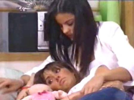 e63e8a10f23f342a09c20fb4f9122885 - 00 Mia Colucci si Lupita Fernandez
