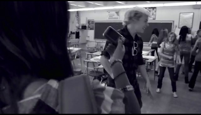 bscap0185 - Hannah Montana Ordinary Girl Video