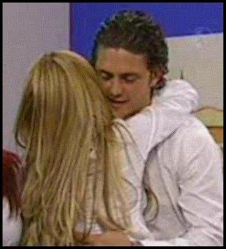 d9c0b268bf9f34acc098d4c1de6cf77e_482972 - 00 Mia Colucci si Diego Bustamante