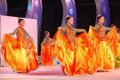 Bollywood Dance moves (Photos) 1