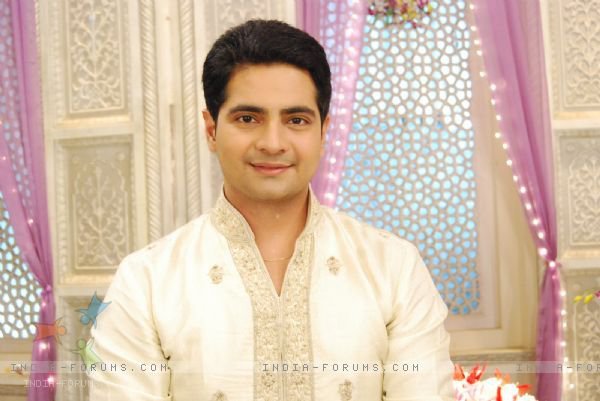 264012_241800302516589_121899731173314_984589_684196_n