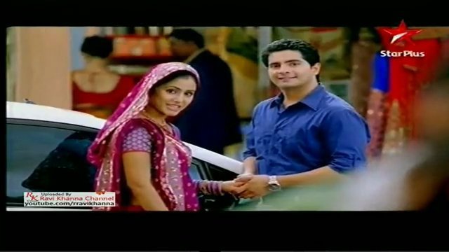 38136_138644209498866_121899731173314_312744_2654253_n - NAKSH in different roles-promo