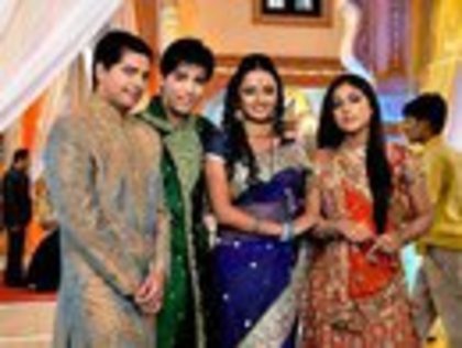 28201_122719154424705_121899731173314_220333_5670993_n - Star Parivar Awards 2010