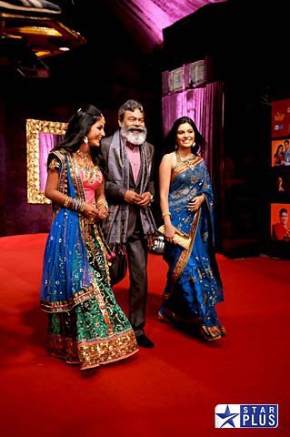 37442_131981873498433_121899731173314_275969_4943549_n - Star parivar Awards 2010-red carpet