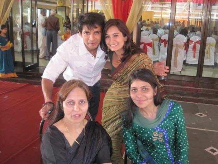 148454_500937533948_507538948_7287436_2288511_n - kakul-anesha kapoor