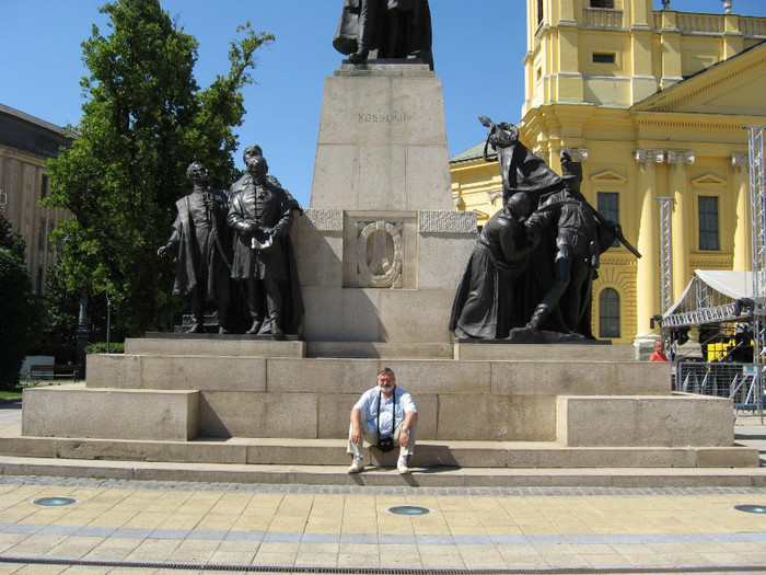 Popas la statuie -Debrecen - Ungaria