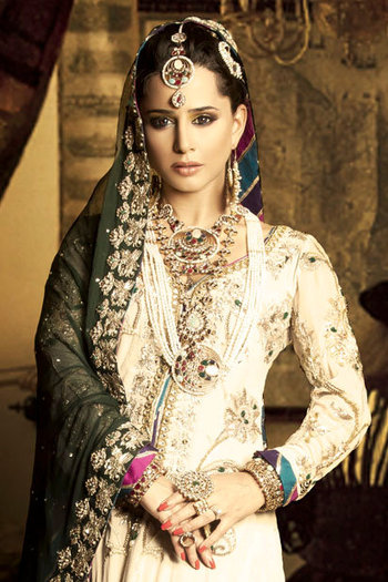 latest bridal collection 2011  4 - Podoabe indiene1