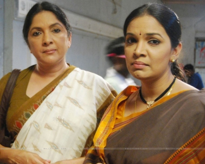 37680-a-still-image-of-shubha-and-nanda[1] - Padma-Shilpa Tulaskar