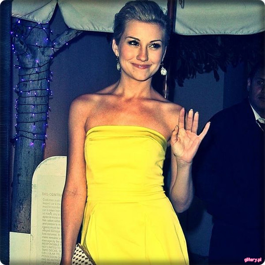 Alunelu' Alunelu' Stiti deja poemu' asa ca 10 Sellu' ..