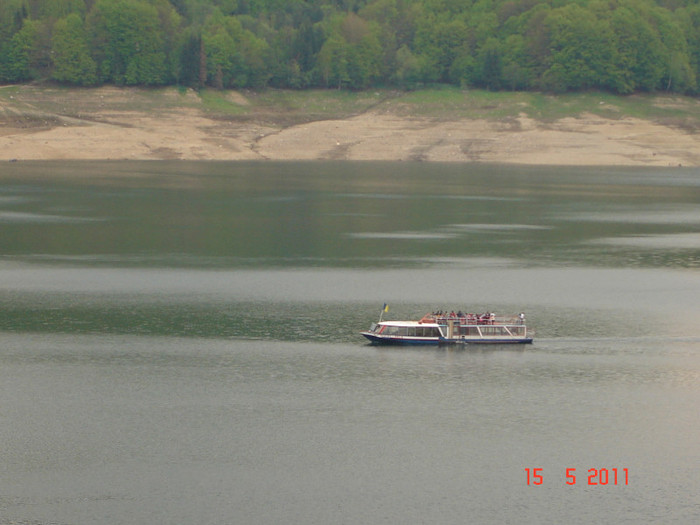DSC00118 - Dans Pitesti si excursiea de la lacul Vidraru 2011