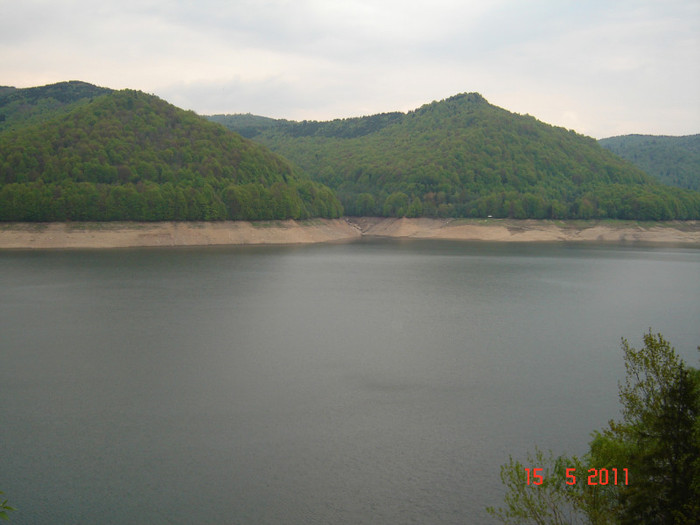 DSC00124 - Dans Pitesti si excursiea de la lacul Vidraru 2011