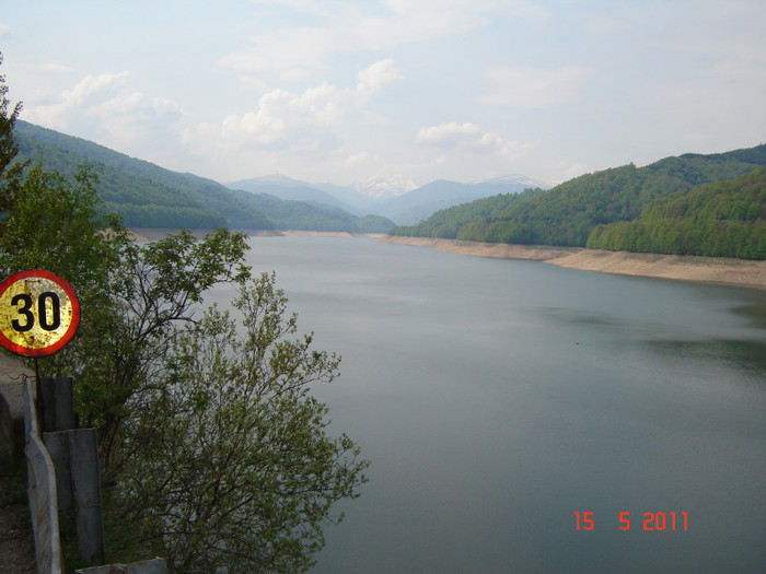 DSC00135 - Dans Pitesti si excursiea de la lacul Vidraru 2011