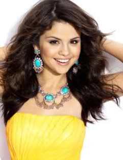 Selena Gomez - Alegeti diva preferata