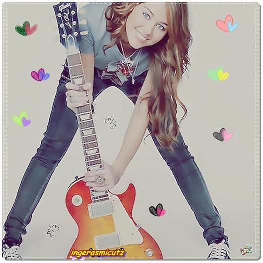 0068807853 - mileyblogpozeglittery