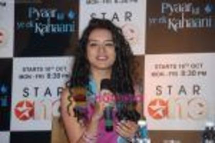 thumb_Sukirti Khandpal at the launch of  serial Pyaar Kii Ye Ek Kahaani for Star One in Grand Hyatt 