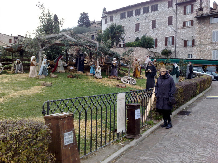 presepe con Dorina - ASSISI SAN FRANCESCO E LORETO PLUS LORETO DECEMBRIE 2011