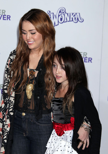 Miley Cyrus (64) - x - Miley Cyrus oo1