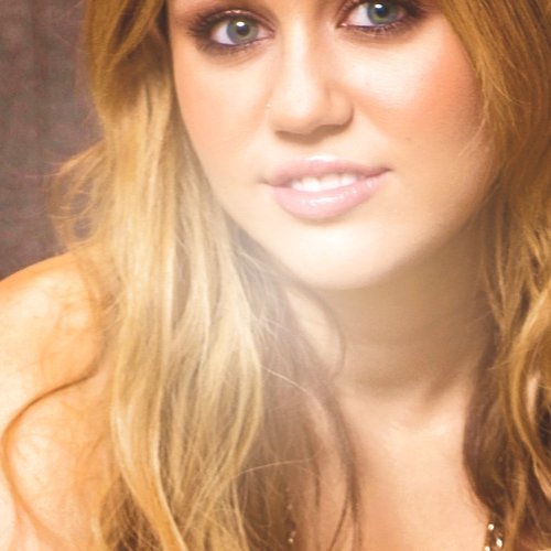 Miley Cyrus (139)
