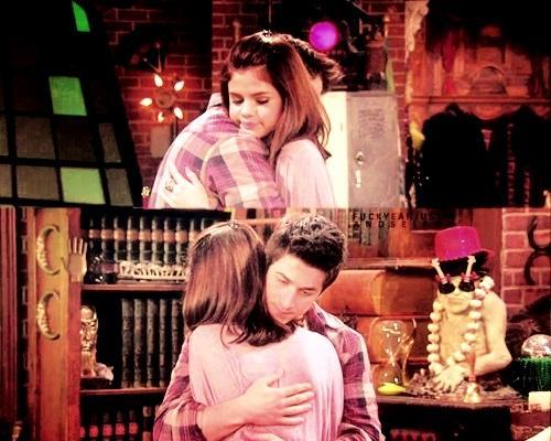 justin-alex-russo-wizards-of-waverly-place-42259433224 - fratii ruso