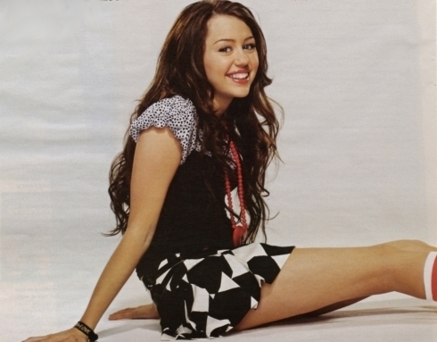 3_2528jess2529 - Meet Miley Cyrus CD Photoshoot