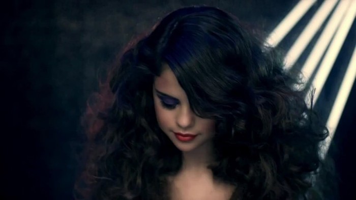 244663_2188215673048_2188184352265_55009_632_b - selena gomez poze noi