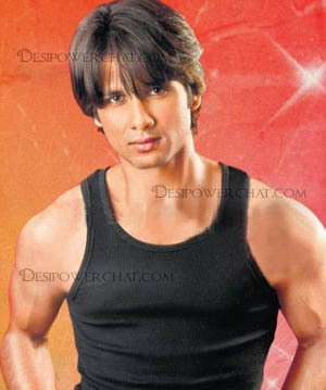 x57_shahid_kapoor_in_new_league_still_01 - Shahid Kapoor