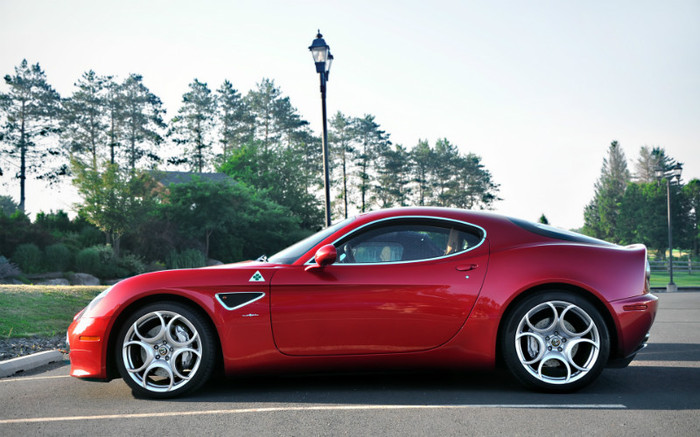 Alfa Romeo 8C - Masini